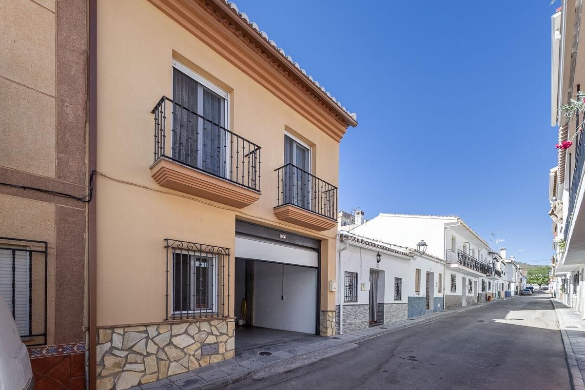 Vista exterior de Casa o xalet en venda en Arenas del Rey amb Balcó