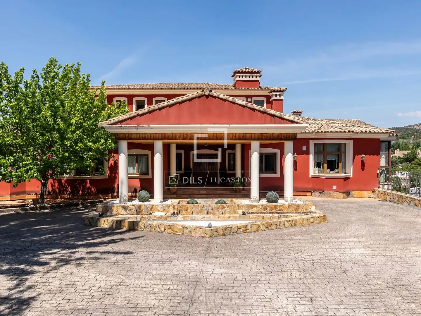 Vista exterior de Casa o chalet en venta en Las Rozas de Madrid con Aire acondicionado, Calefacción y Jardín privado