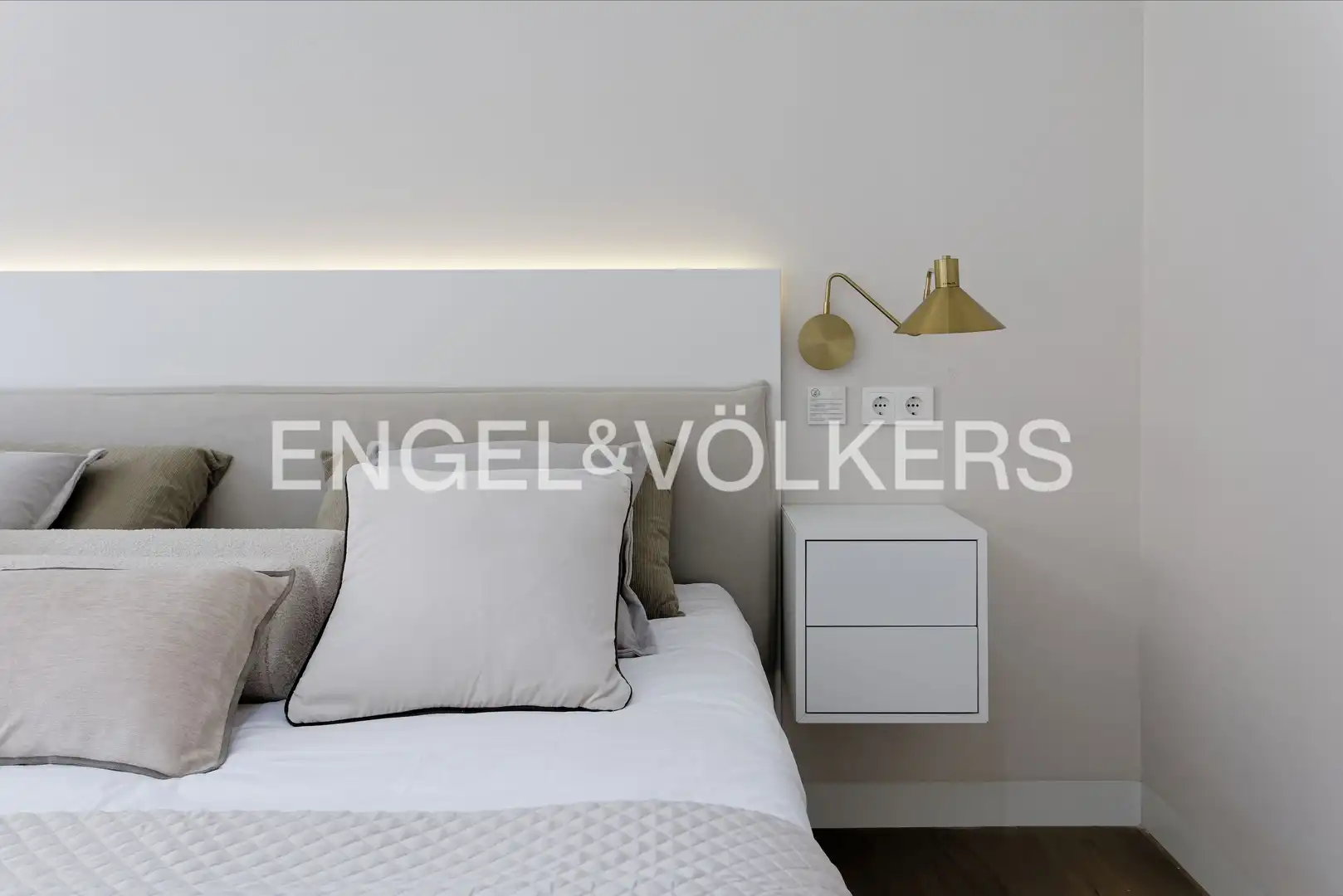 Dormitori de Casa o xalet en venda en Sant Cugat del Vallès amb Aire condicionat, Calefacció i Jardí privat
