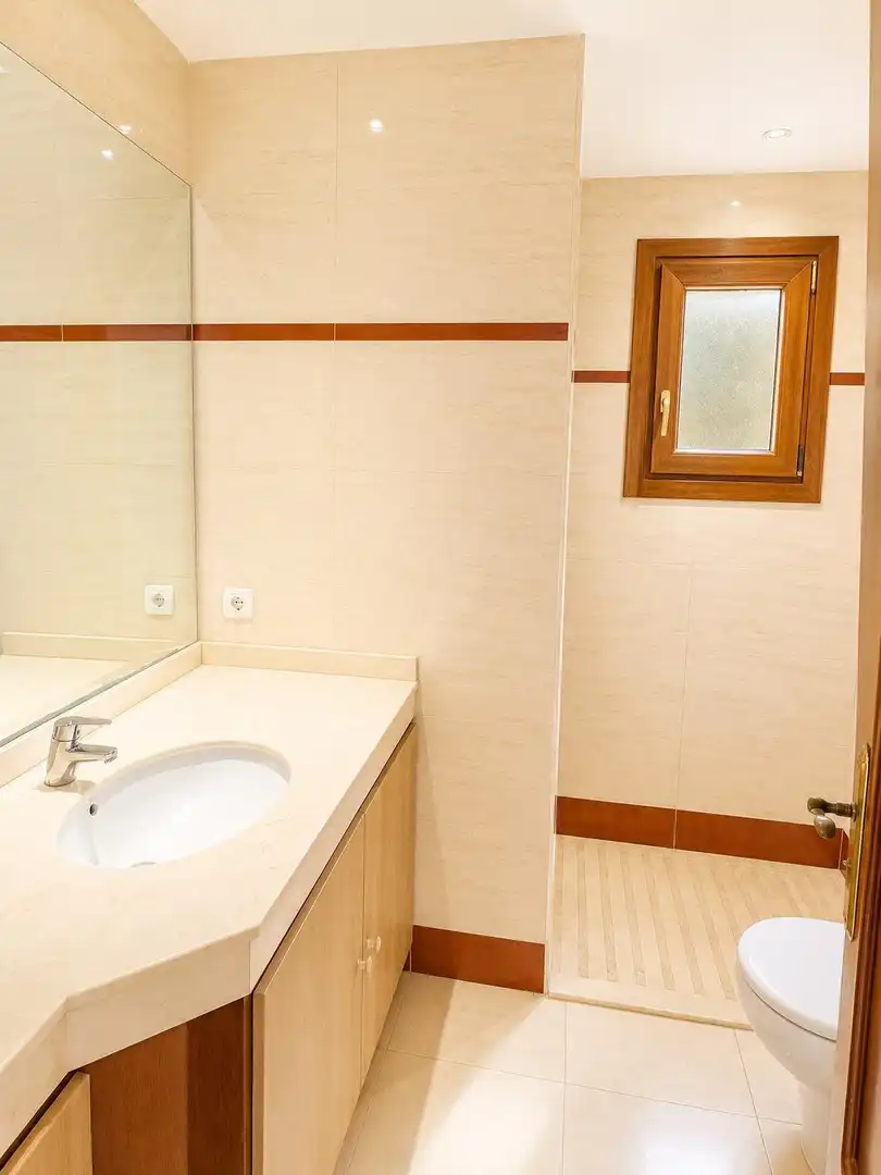 Chalet con terraza en venta en Carrer Carrer Escudella, imagen 5