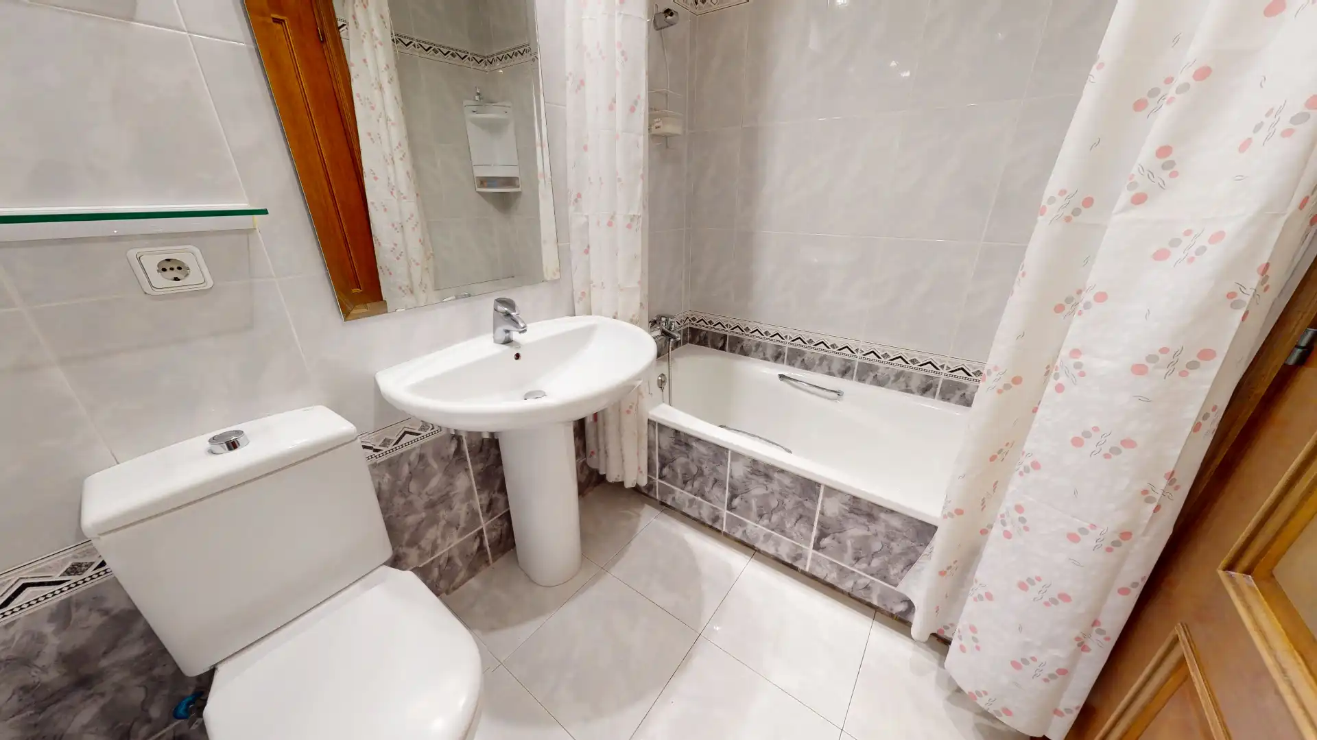 Flat with terrace for sale in Calle Jardines, imagen 21