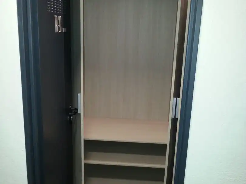 Bedroom of Flat for rent in Madrid  with Air Conditioner, Parquet flooring and Storage room