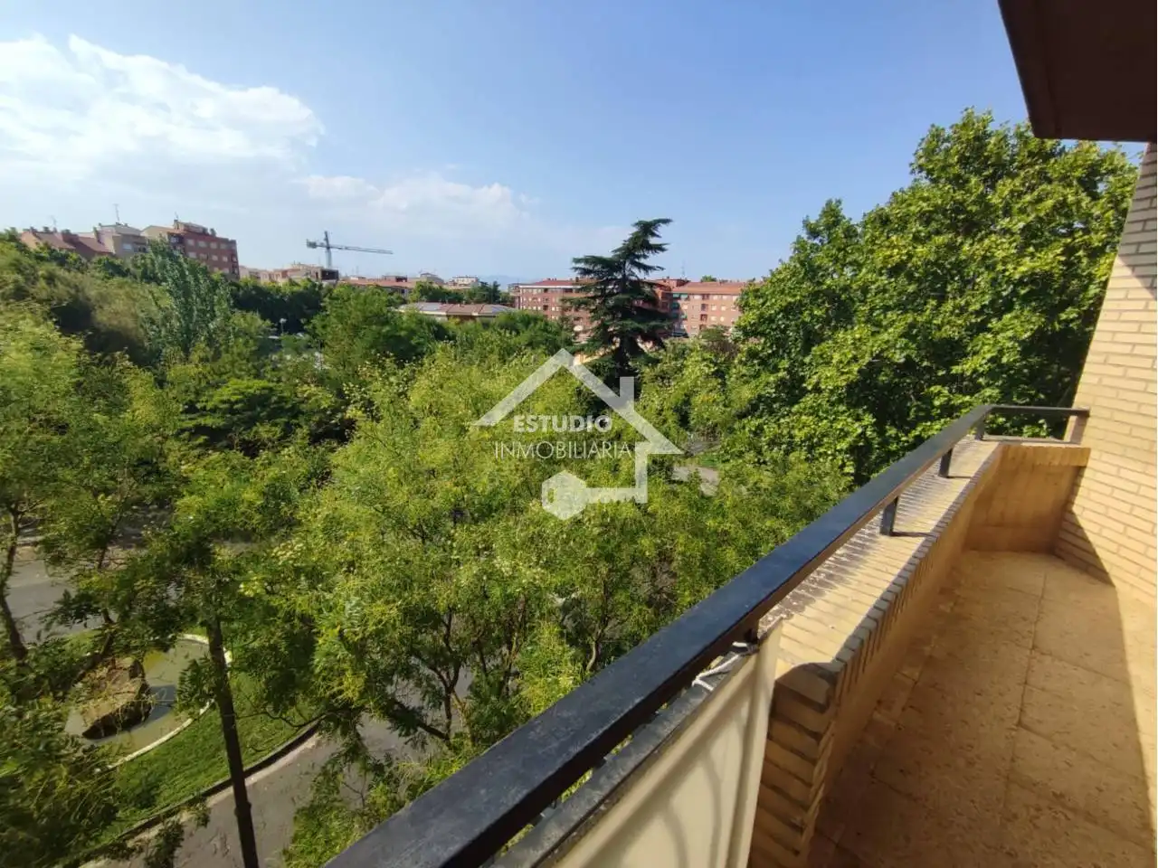 Piso con terraza en venta en Calle San Millán, imagen 2