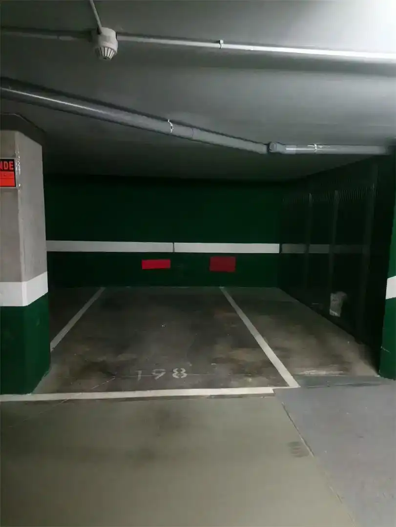 Garage zum Verkauf in Calle de Gutierre de Cetina, 100, Pueblo Nuevo