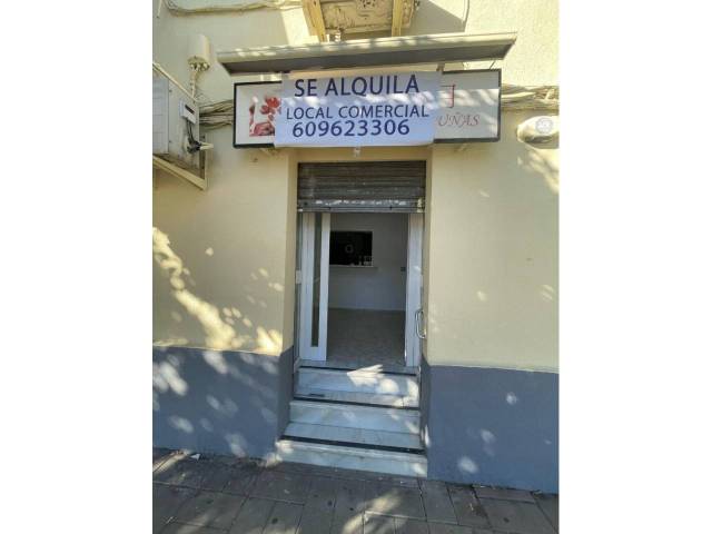 Local comercial en Alquiler en Parque Alcosa