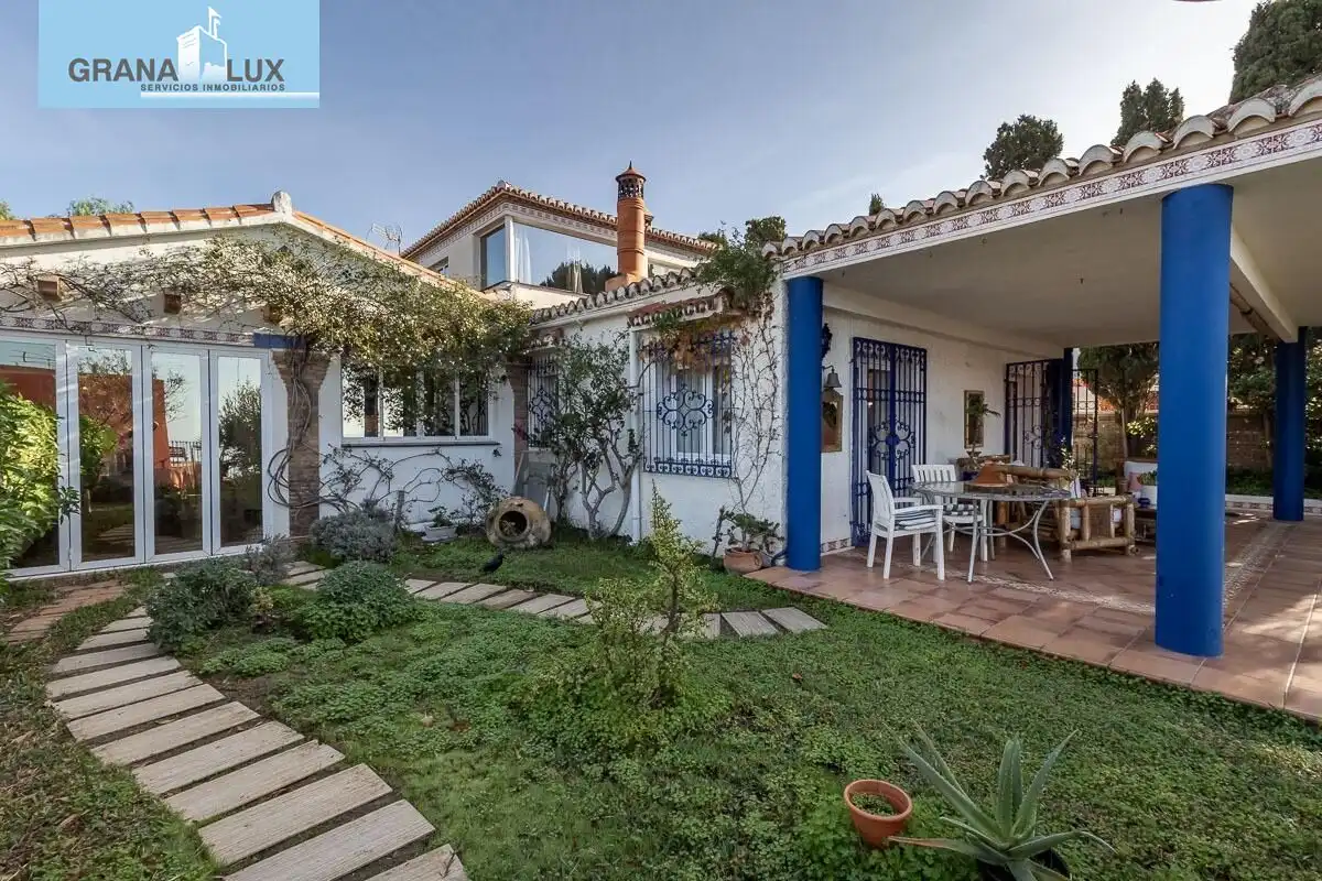 Garden of Houses for sale in Almuñécar  with Air Conditioner, Heating and Private garden