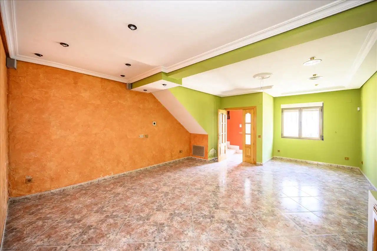 Detached homes for sale in La Pueblanueva  with Terrace