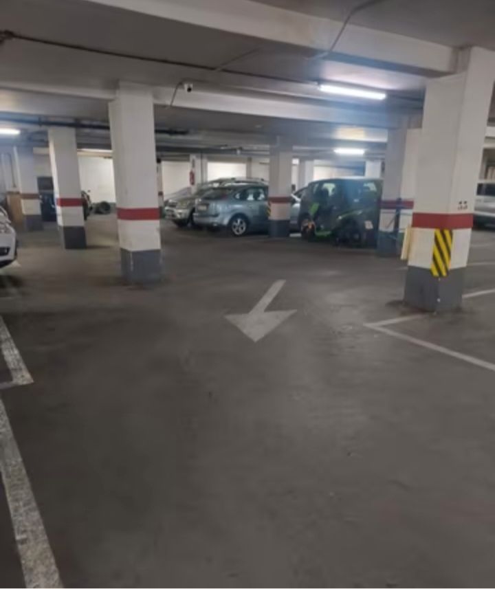 Garage to rent in Els Orriols