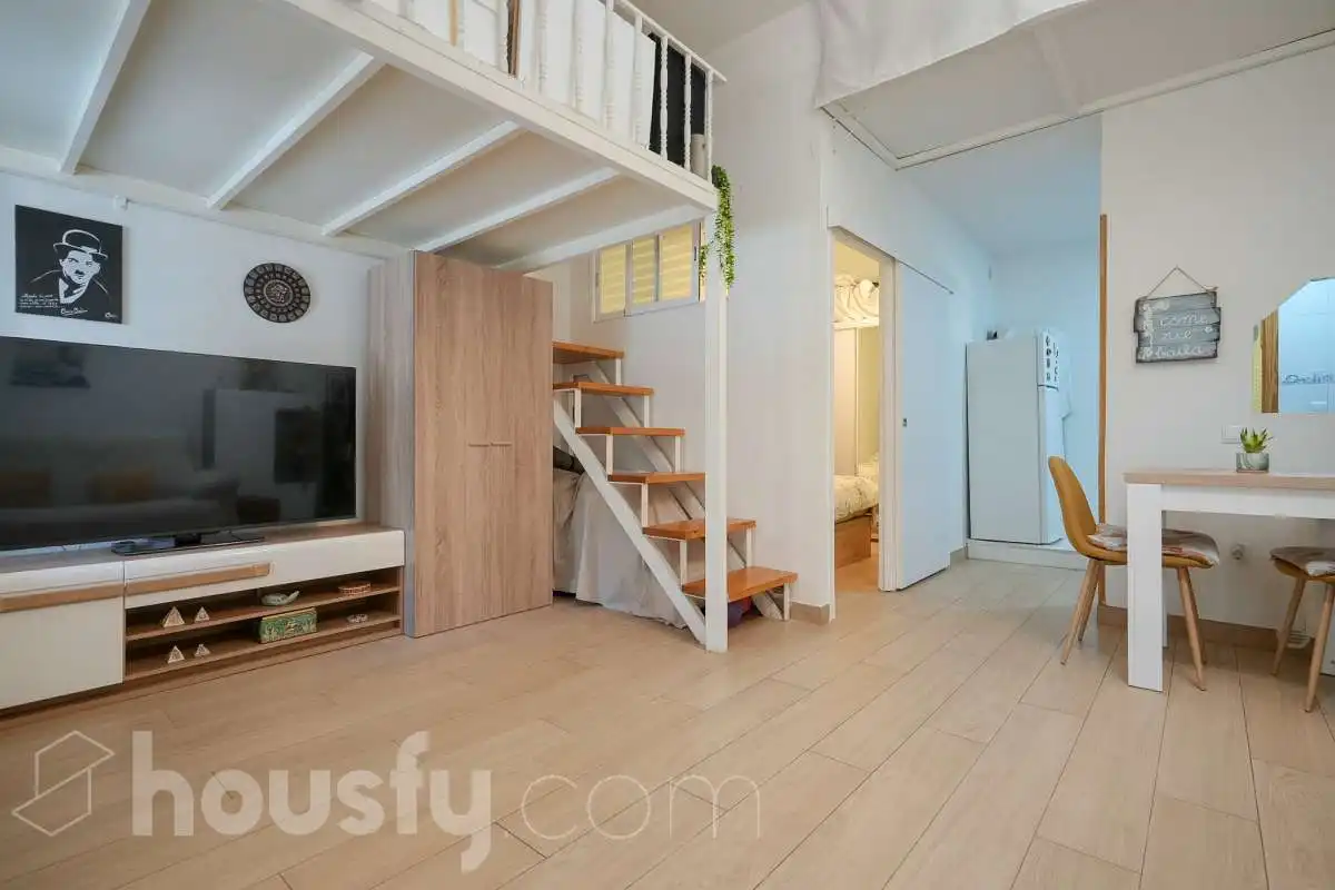 Living room of Flat for sale in Madrid  with Heating and Furnished