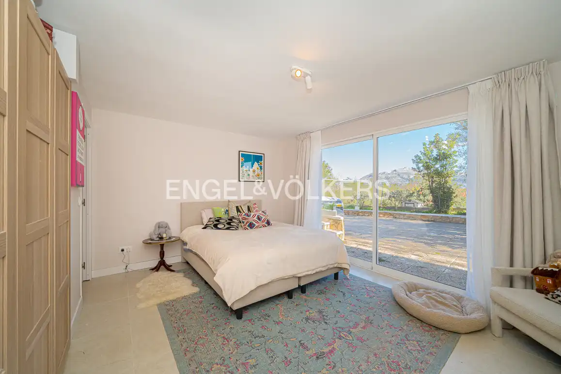 Habitación de Casa o chalet en venta en Polop con Aire acondicionado, Jardín privado y Piscina
