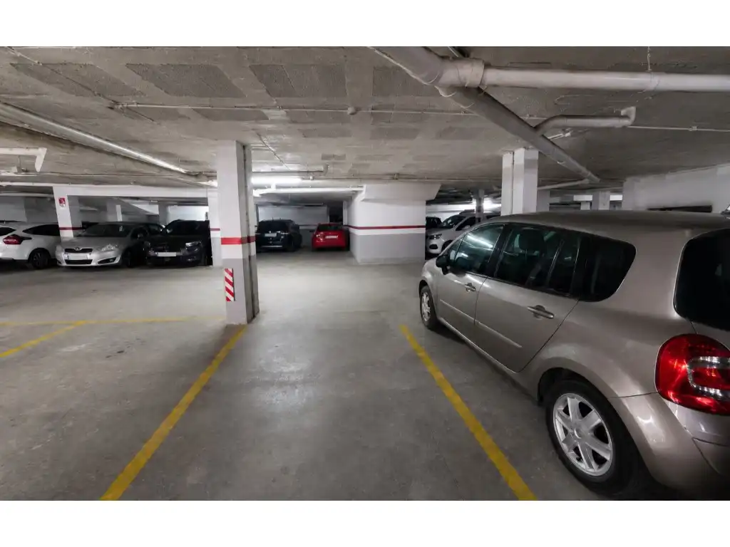 Parking de Dúplex en venta en El Pla del Penedès con Horno, Balcón y Piscina comunitaria