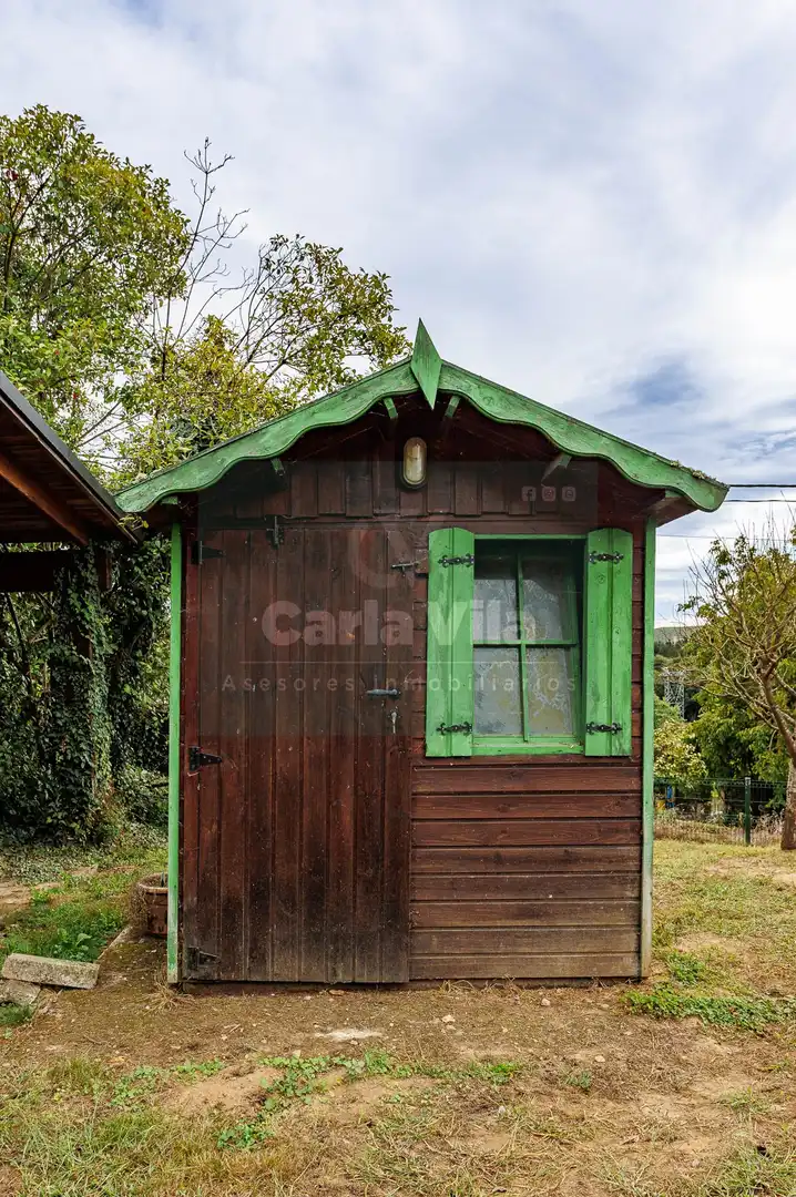 Jardí de Finca rústica en venda en Lugo amb Jardí privat, Parquet i Terrassa