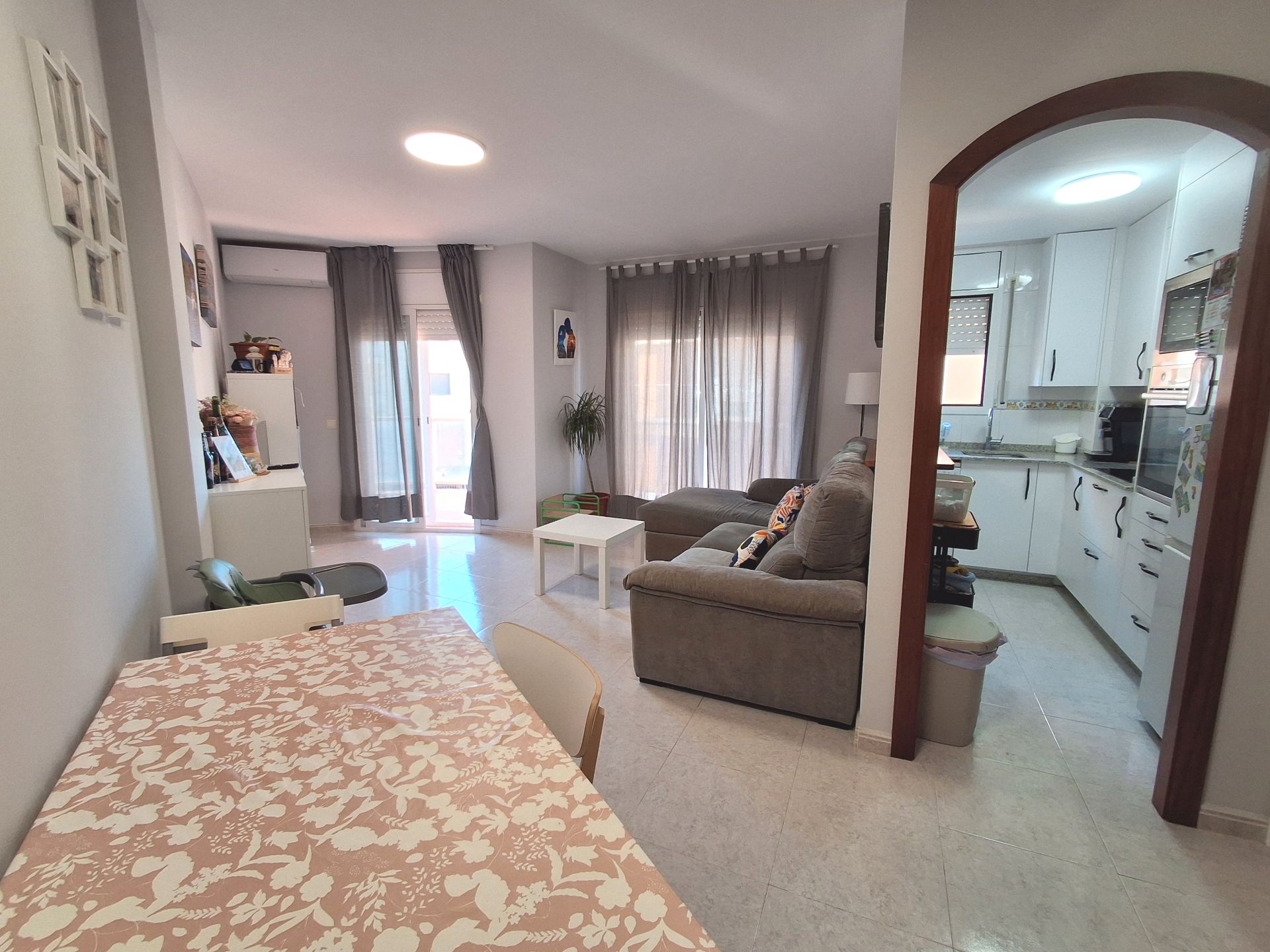 Living room of Flat for sale in Vandellòs i l'Hospitalet de l'Infant  with Air Conditioner, Terrace and Storage room