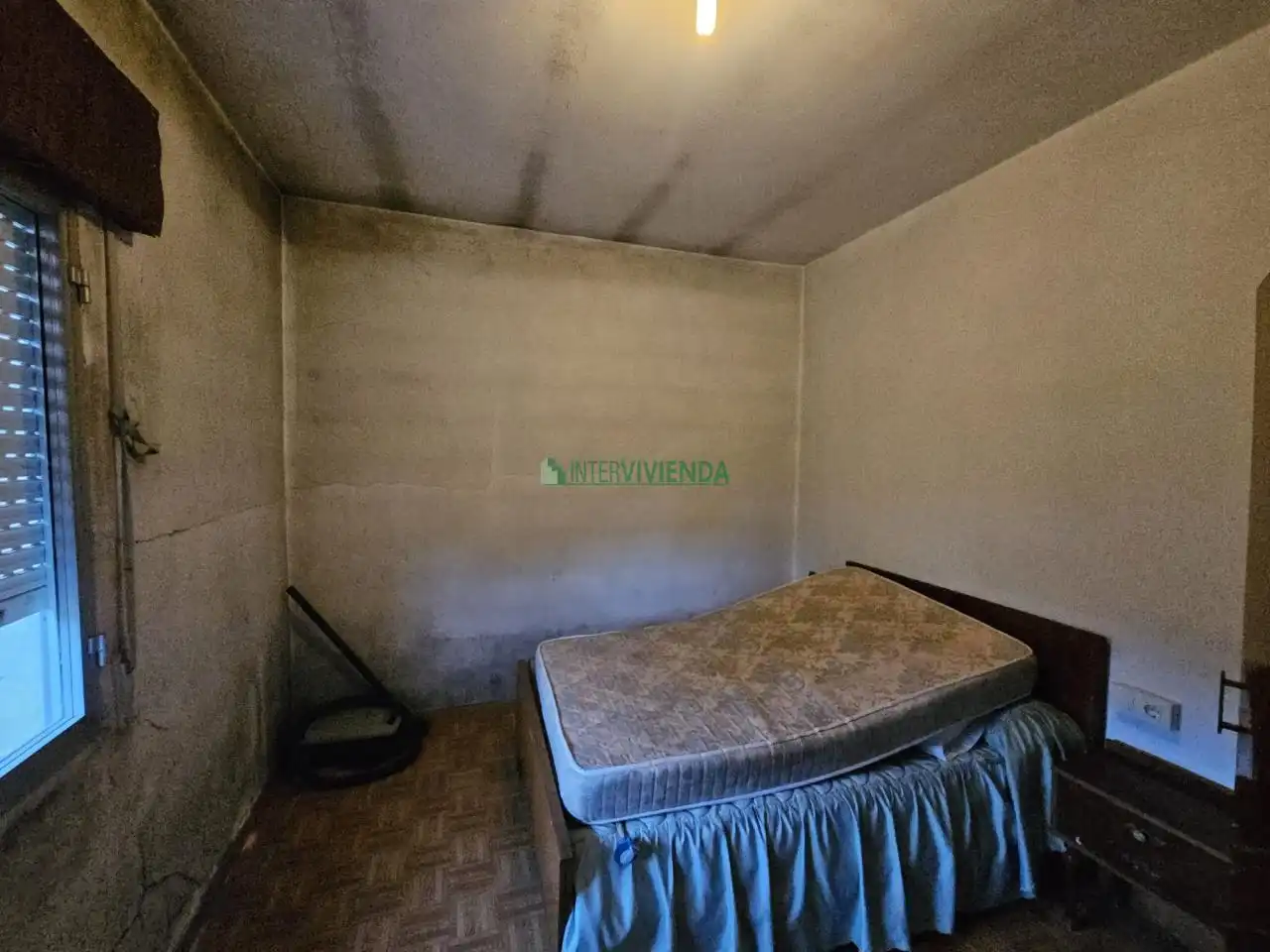 Dormitori de Casa o xalet en venda en Covelo amb Calefacció, Jardí privat i Terrassa