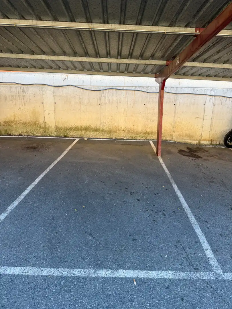Parkplatz von Erdgeschoss zur Miete in La Lastrilla  mit Heizung, Parkett und Terrasse