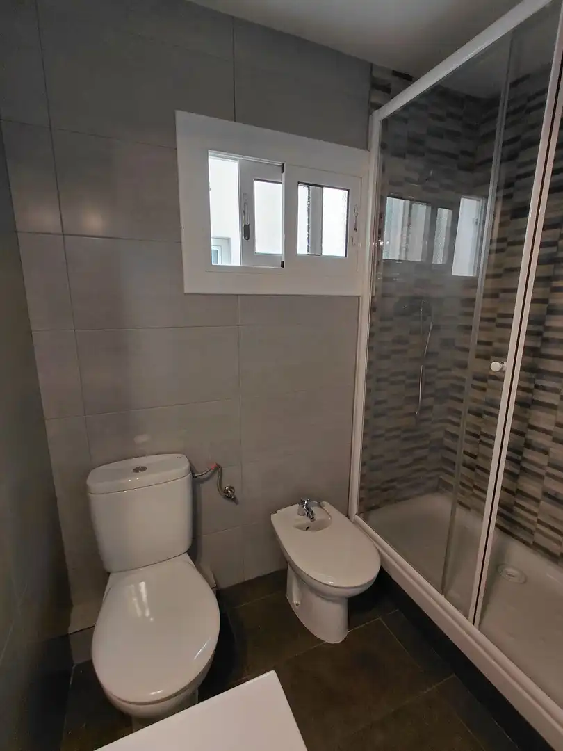 Bathroom of Flat for rent in Barcelona  with Terrace