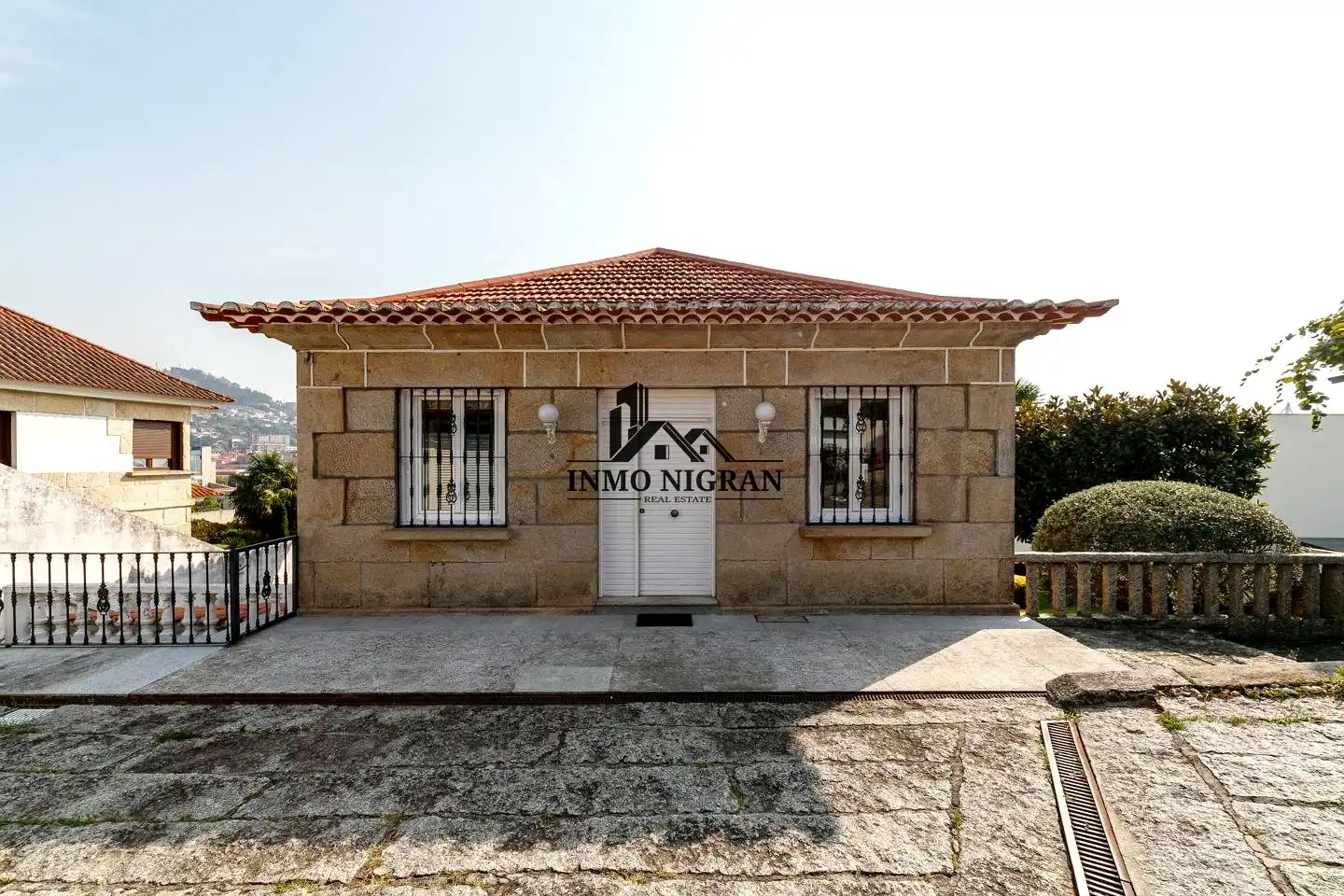 Exterior view of Houses for sale in Vigo   with Private garden, Terrace and Storage room