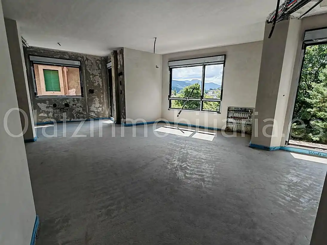 Living room of Flat for sale in Zalla   with Terrace and Storage room