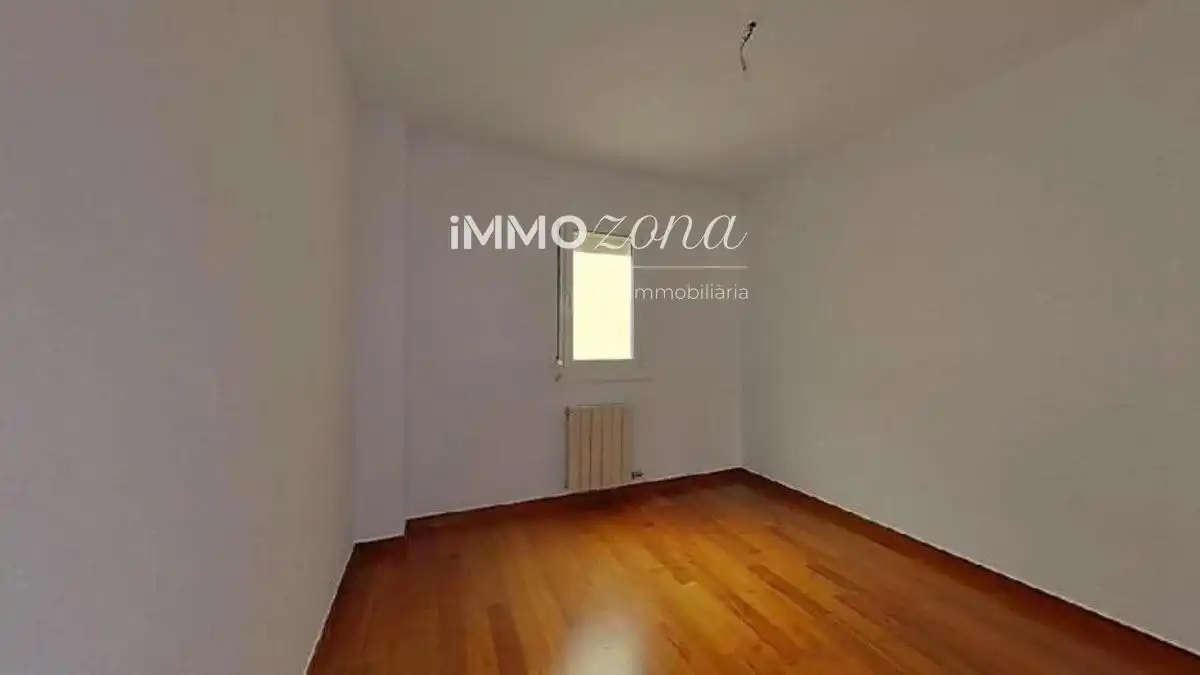 Dormitori de Apartament en venda en Centre - Nucli Antic