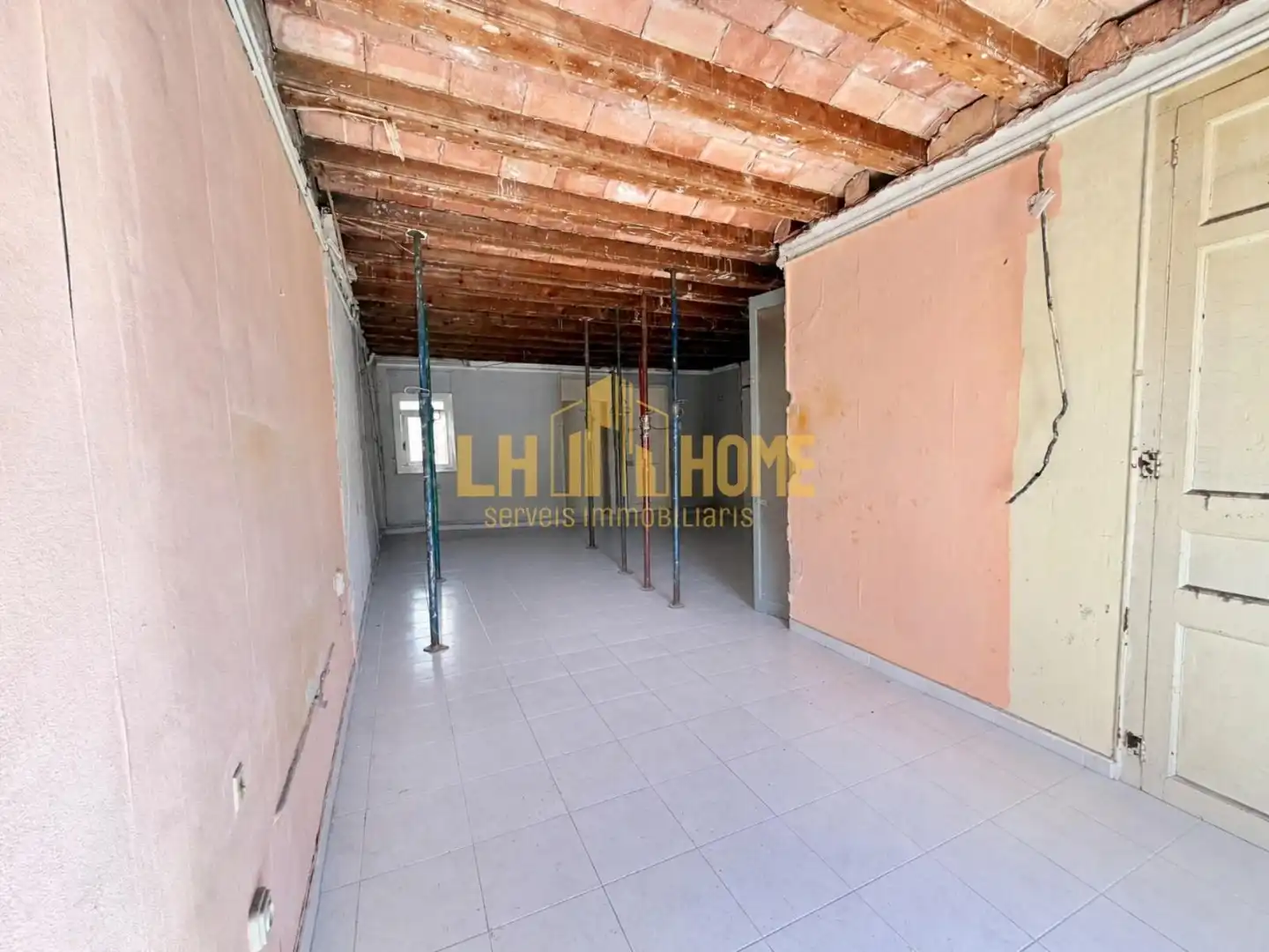 Flat for sale in Barcelona  with Balcony