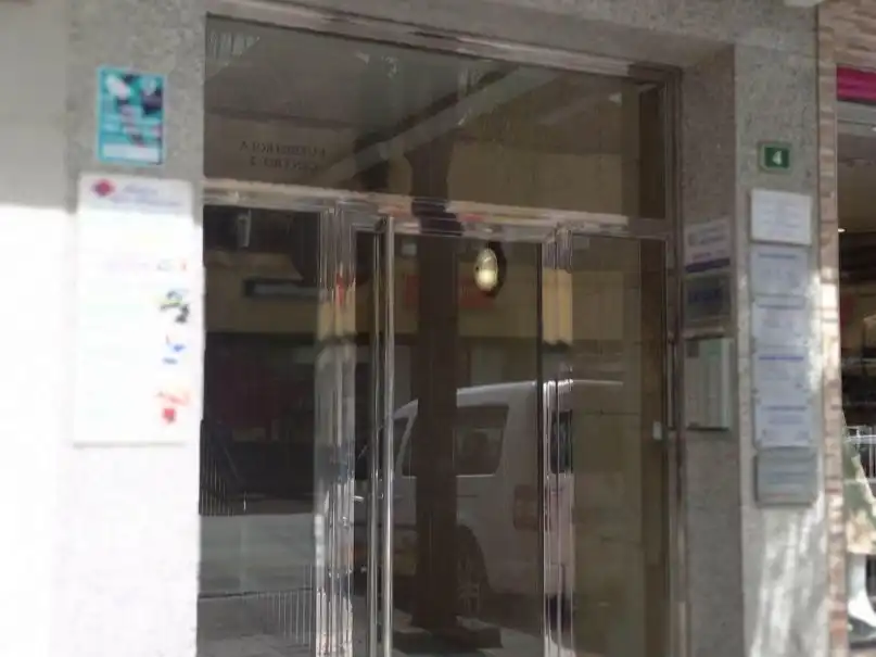Office for sale in Fuengirola  with Air Conditioner and Furnished