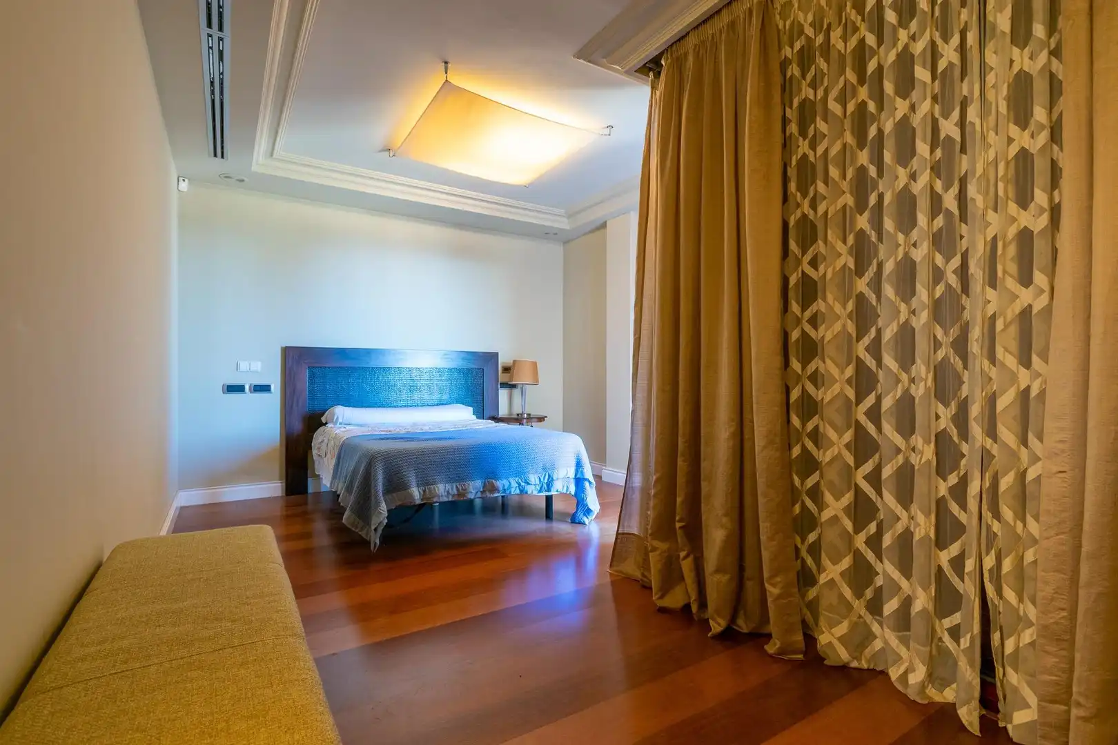 Habitación de Casa o chalet en venta en Alicante / Alacant con Aire acondicionado, Calefacción y Jardín privado
