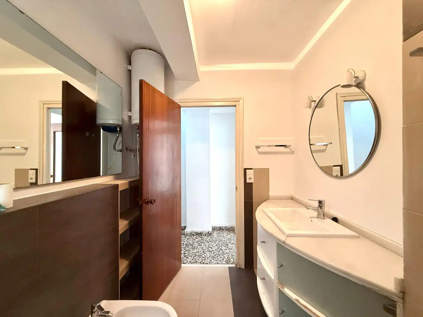 Bathroom of Flat for sale in Valencia  with Balcony