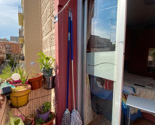 Vista exterior de Pis en venda en L'Hospitalet de Llobregat amb Aire condicionat, Calefacció i Forn
