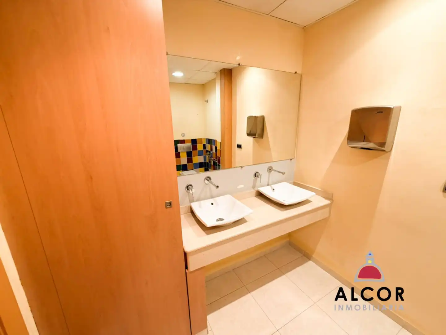 Bathroom of Commercial properties for rent in Puerto