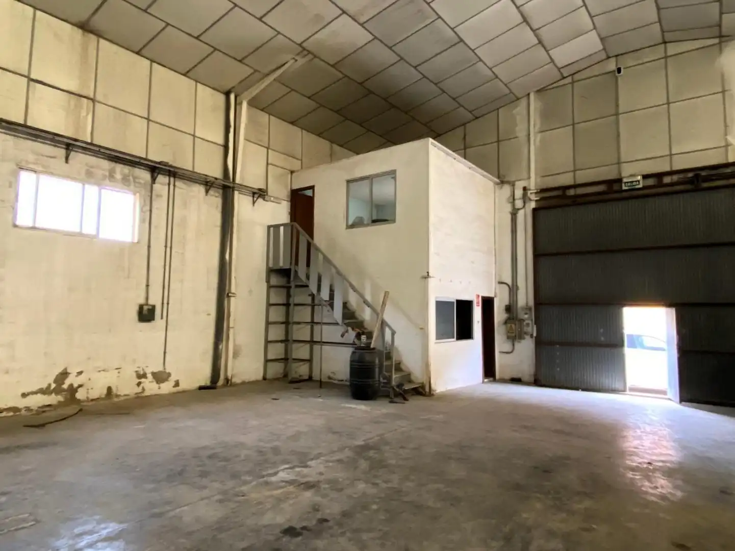 Industrial buildings for rent in Beniparrell