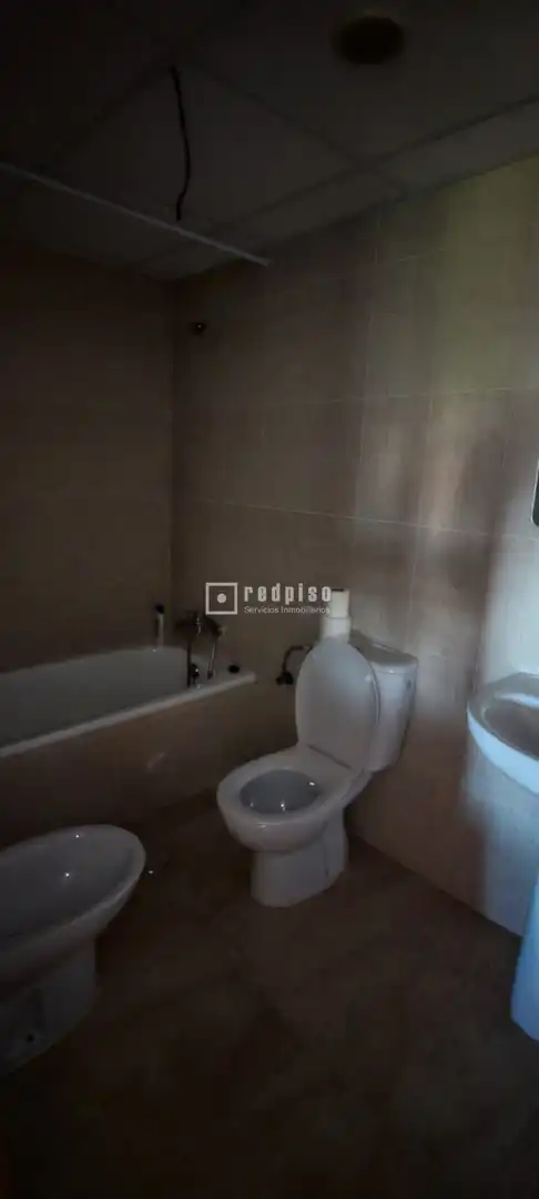 Baño de Piso de alquiler en Murcia con Trastero y Amueblado