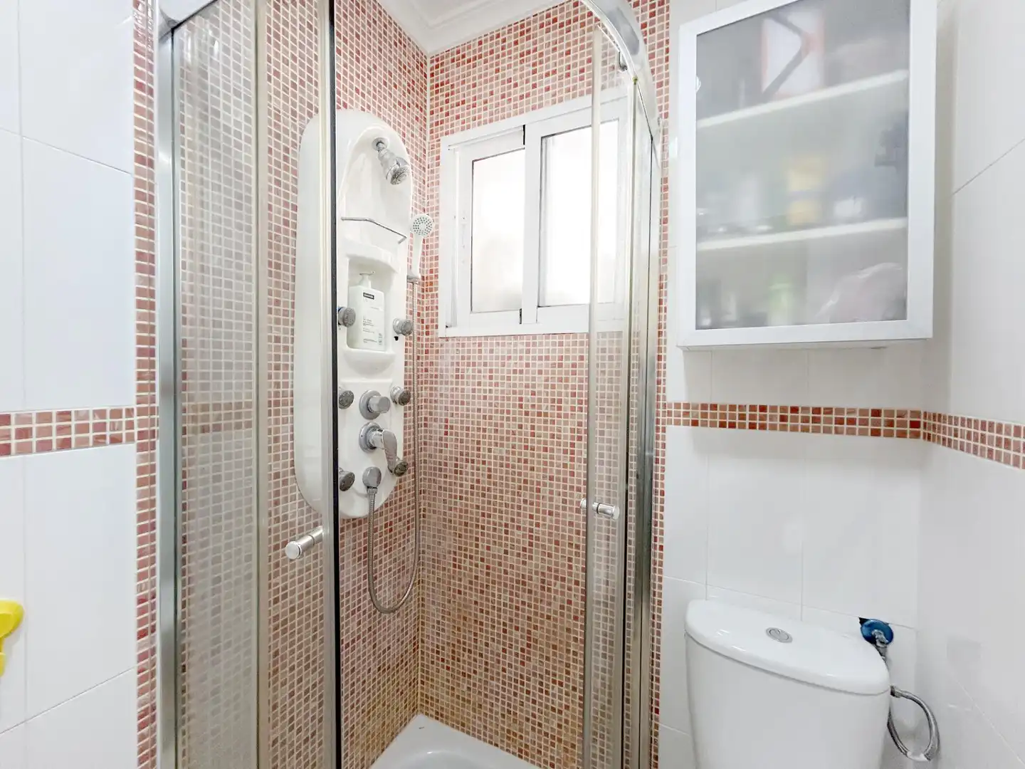Baño de Piso en venta en Novelda con Aire acondicionado, Calefacción y Balcón