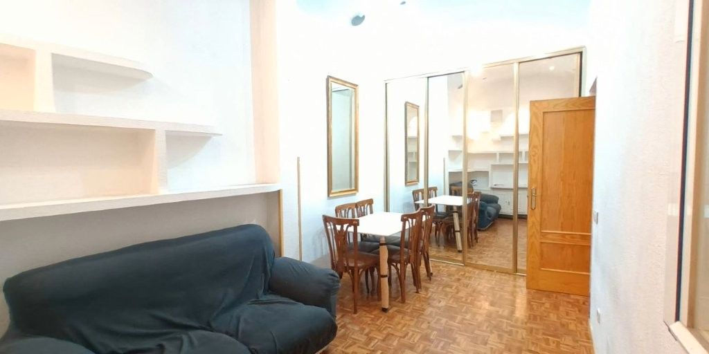 Comedor de Piso en venta en  Madrid Capital con Calefacción y Amueblado