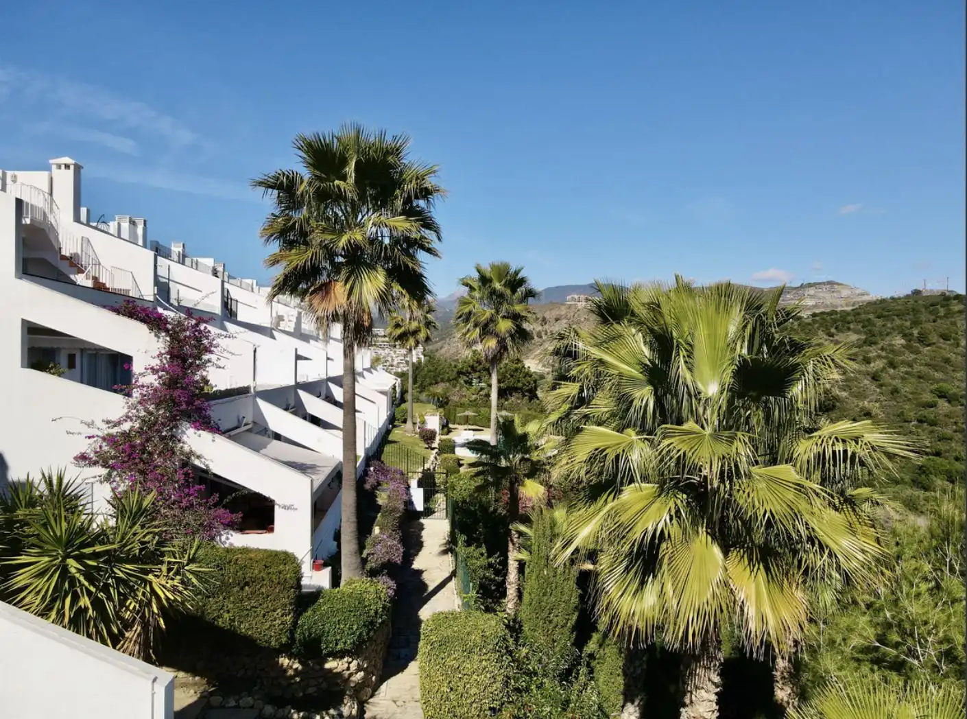 Flat with pool for sale in Nueva Andalucía, imagen 27