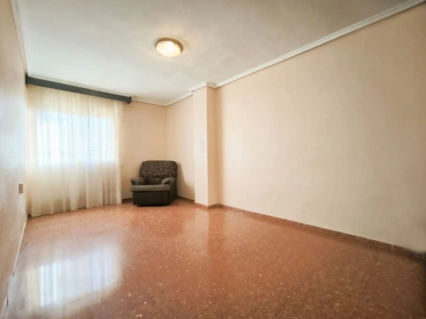 Wohnzimmer von Wohnung zum Verkauf in Torrent mit Abstellraum und Balkon