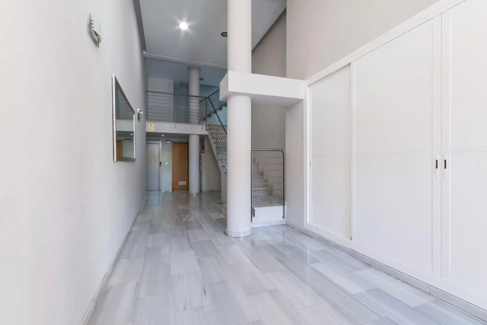 Büro zum Verkauf in Gandia mit Klimaanlage und Heizung