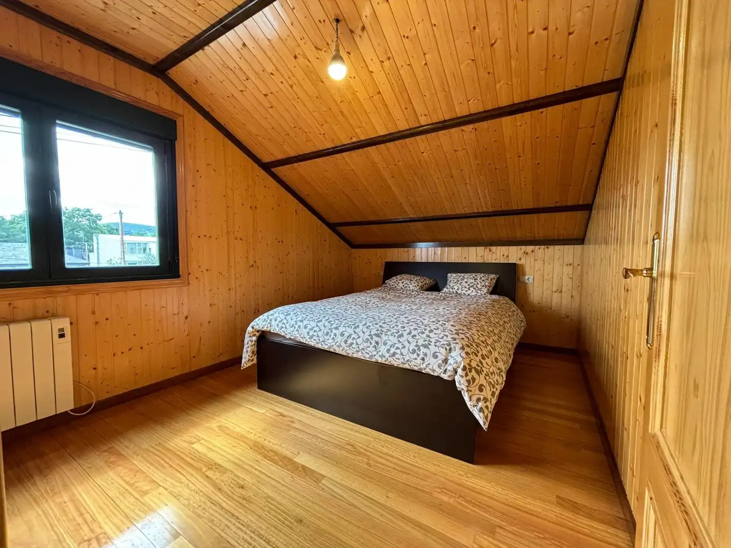 Bedroom of Houses for sale in Parada de Sil  with Heating, Private garden and Swimming Pool