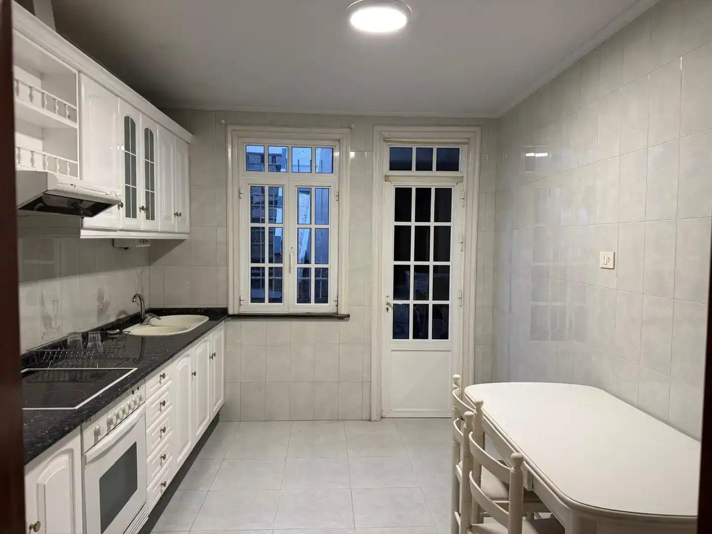 Cuina de Casa o xalet en venda en Arteixo amb Balcó
