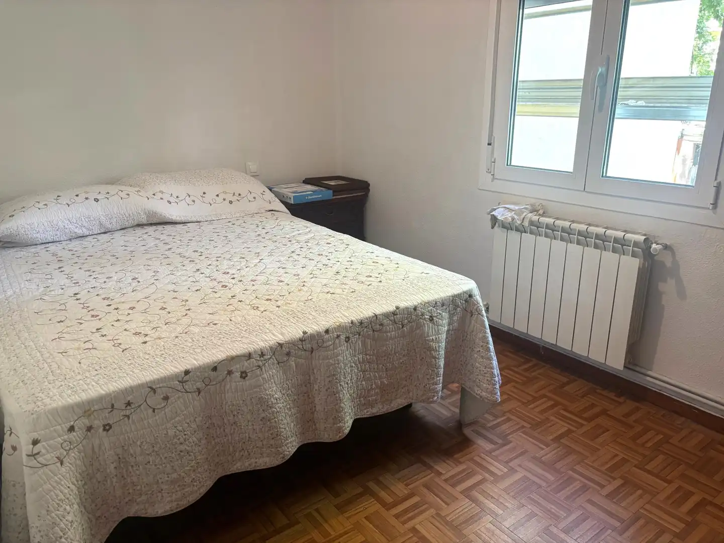 Bedroom of Flat for rent in Madrid