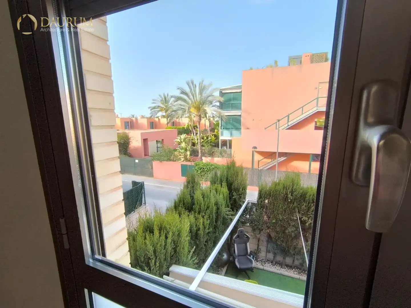 Vista exterior de Pis en venda en Alicante / Alacant amb Aire condicionat, Calefacció i Piscina