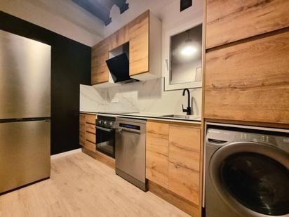 Kitchen of Flat to rent in  Barcelona Capital  with Air Conditioner, Furnished and Balcony