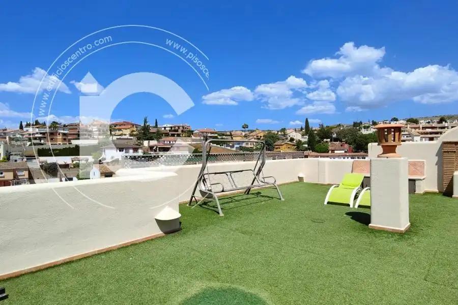Terraza de Casa o chalet de alquiler en Huétor Vega con Aire acondicionado y Jardín privado