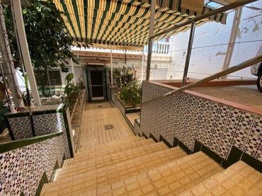 Casa con jardín en venta en Villanueva del Río y Minas