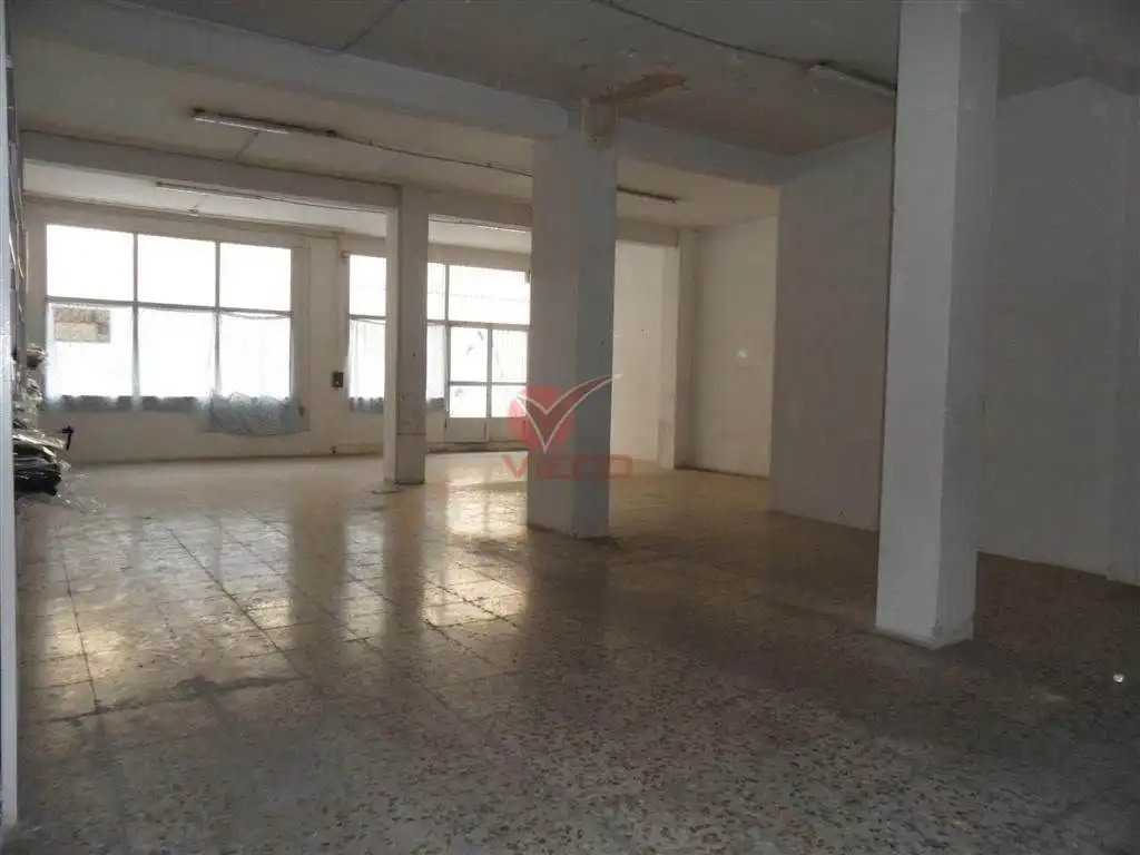 Local comercial en venda a JORGE TORNER
