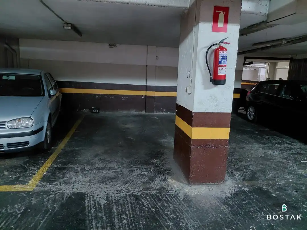 Parkplatz zur Miete in Luis Iruarrizaga Kalea, imagen 10