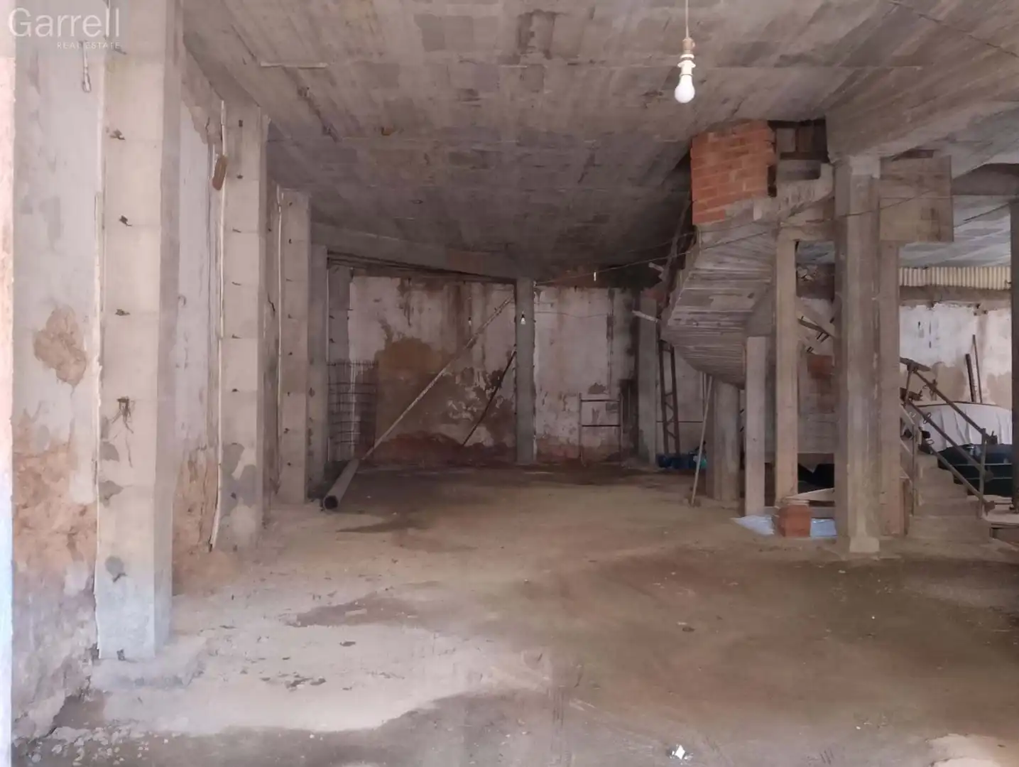 Edifici en venda en La Pobla de Montornès  