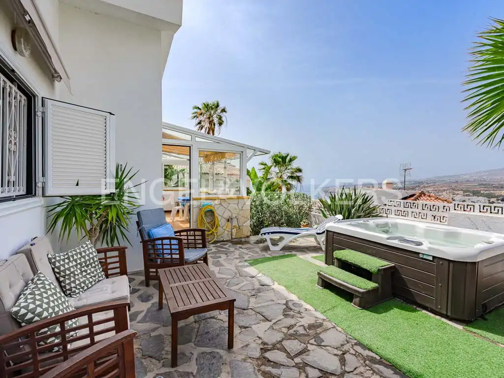 Terraza de Casa o chalet en venta en Adeje con Terraza, Amueblado y Jacuzzi