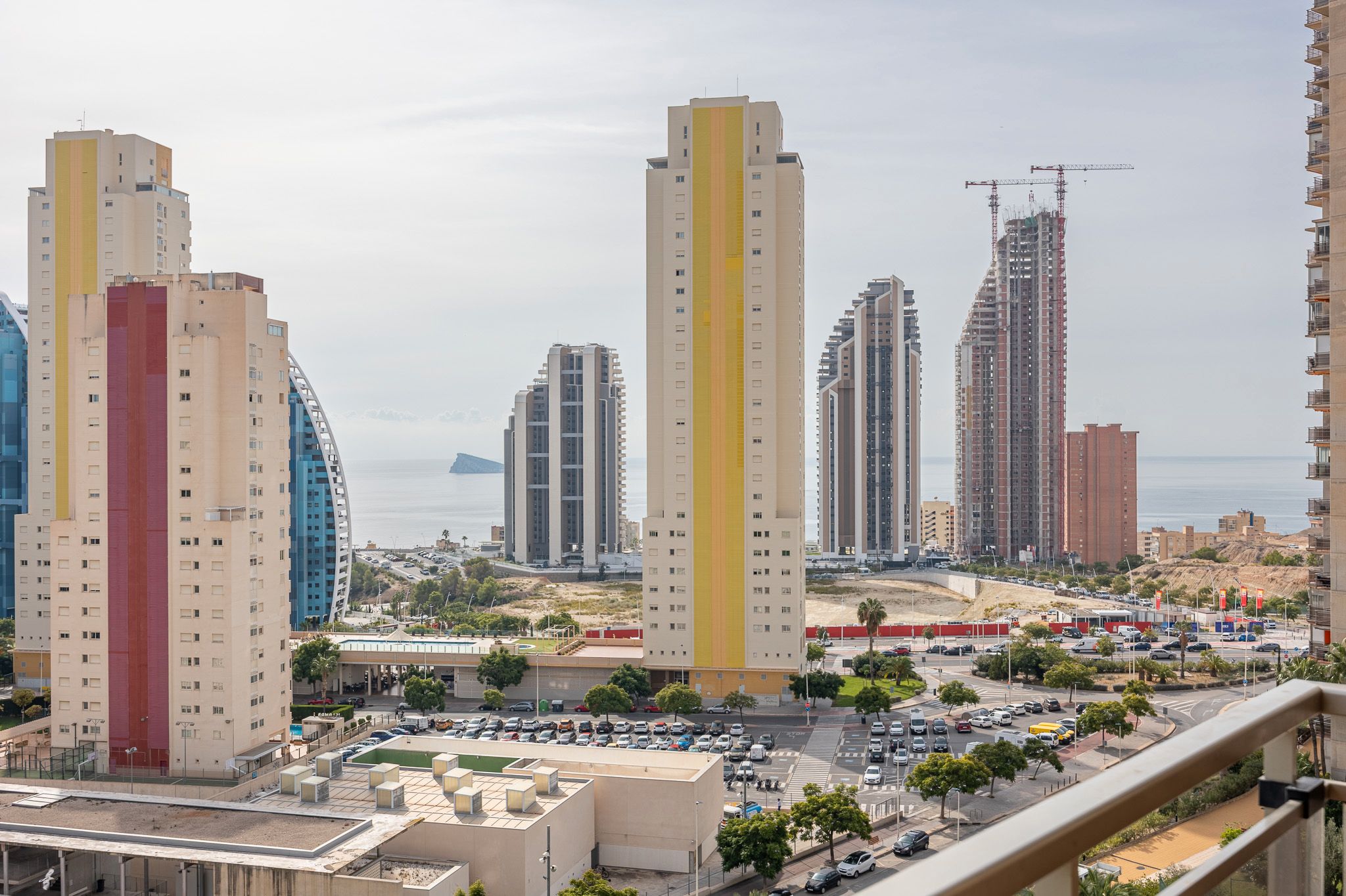 Exterior view of Apartment for sale in Benidorm  with Storage room, Swimming Pool and Community pool