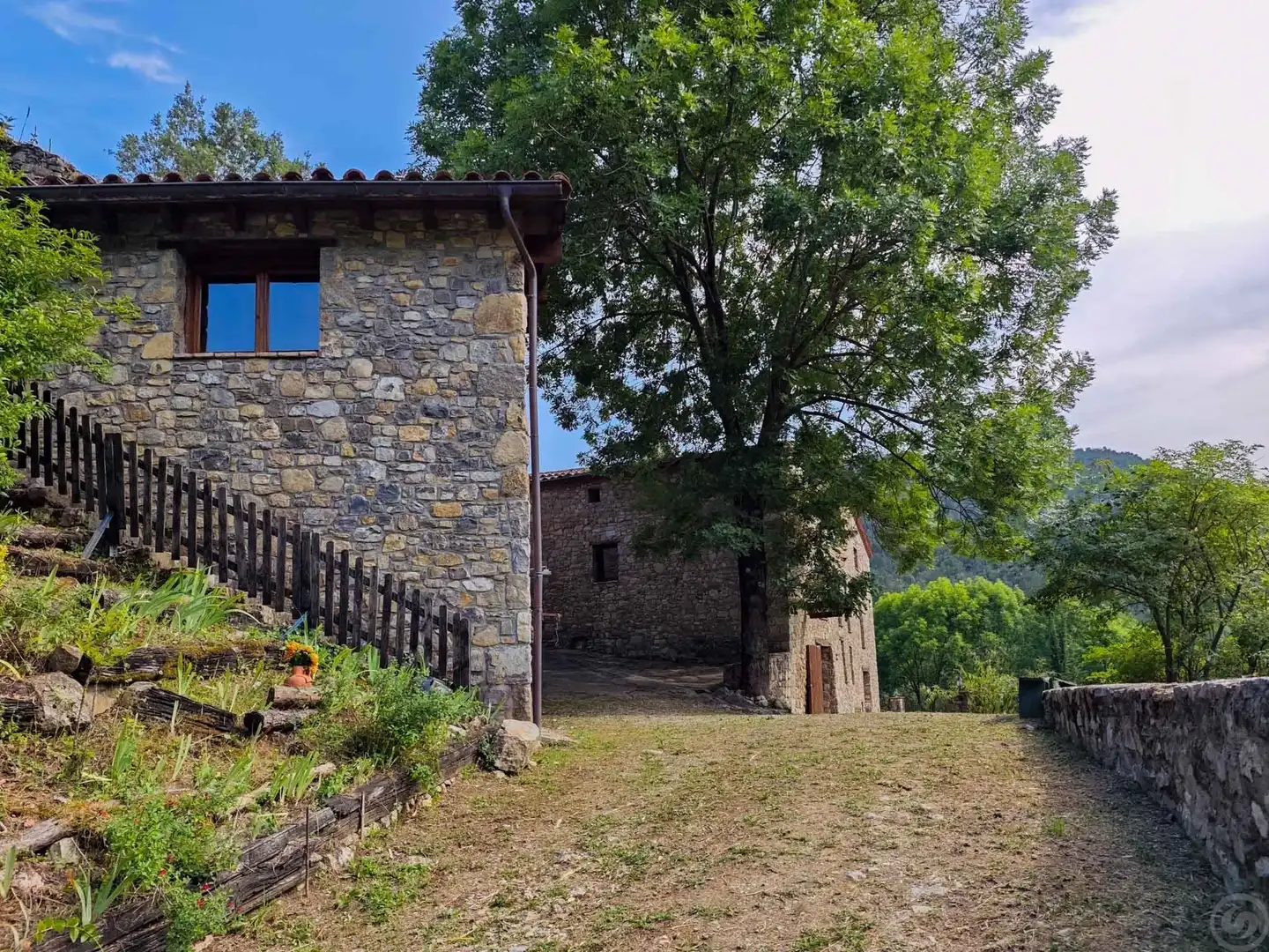 Exterior view of Houses for sale in La Vall de Bianya  with Heating, Terrace and Storage room
