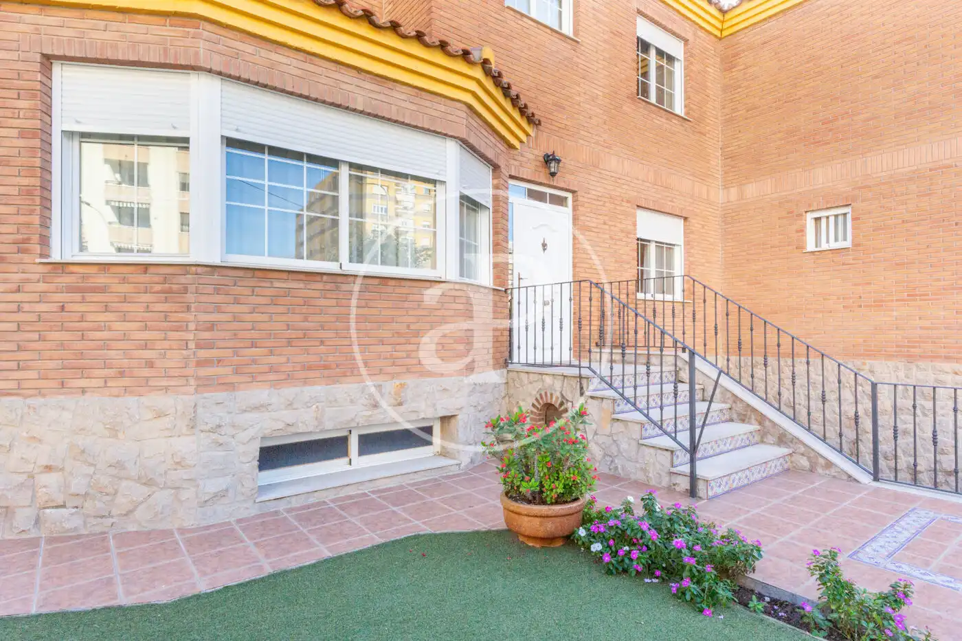 Vista exterior de Casa adosada en venta en Burriana / Borriana con Calefacción, Jardín privado y Terraza
